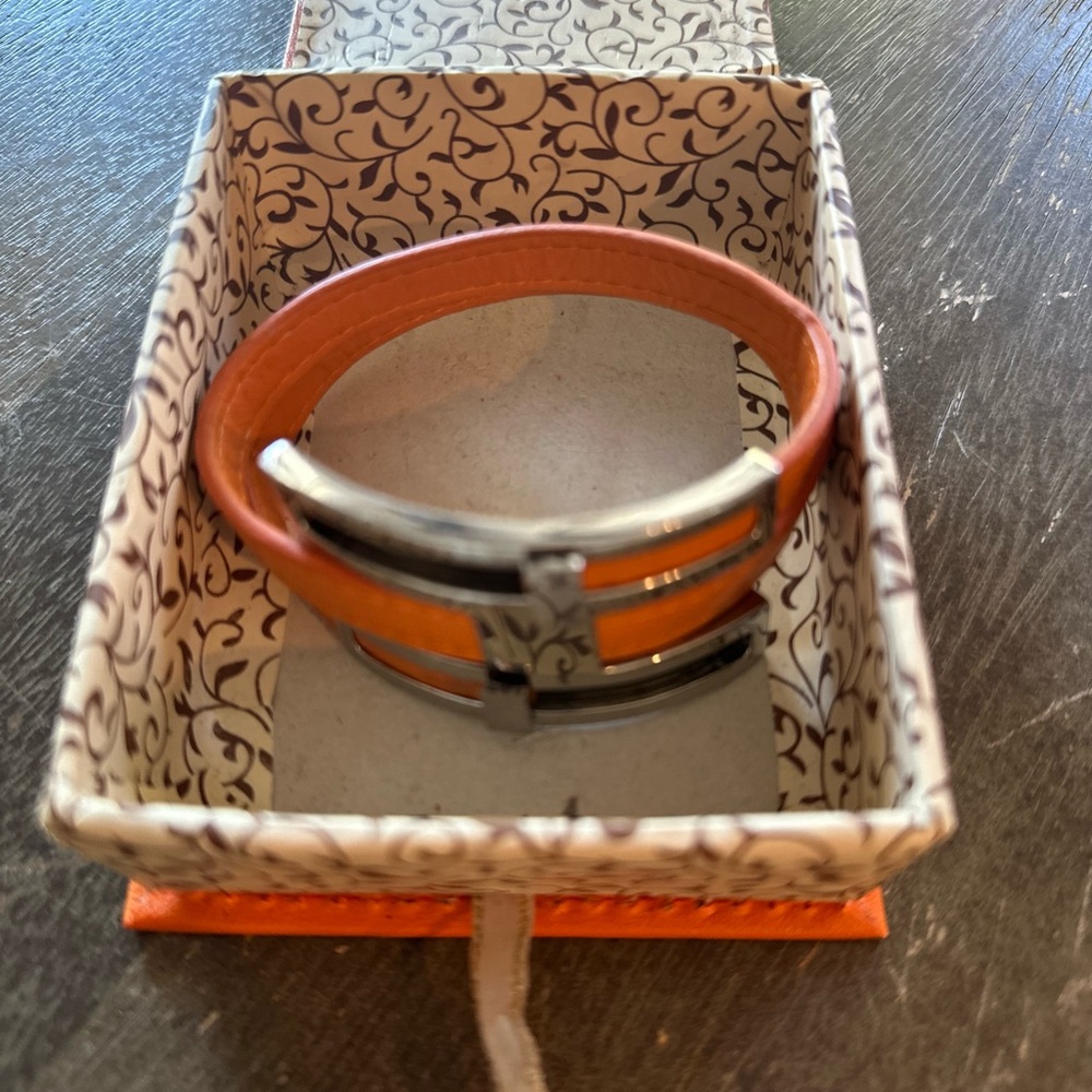 Bracelet